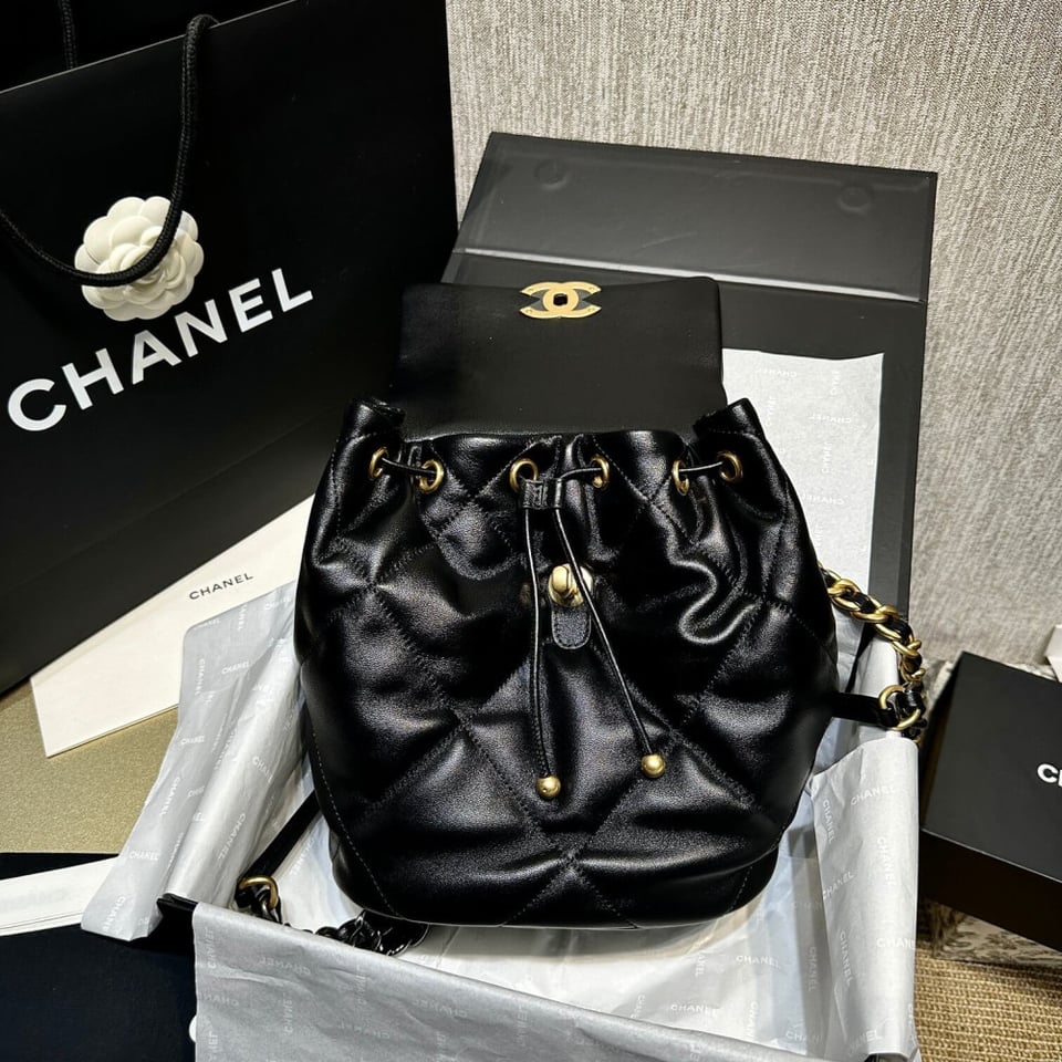 Chanel 19 Backpack Black Quilted Lambskin 26cm view 12