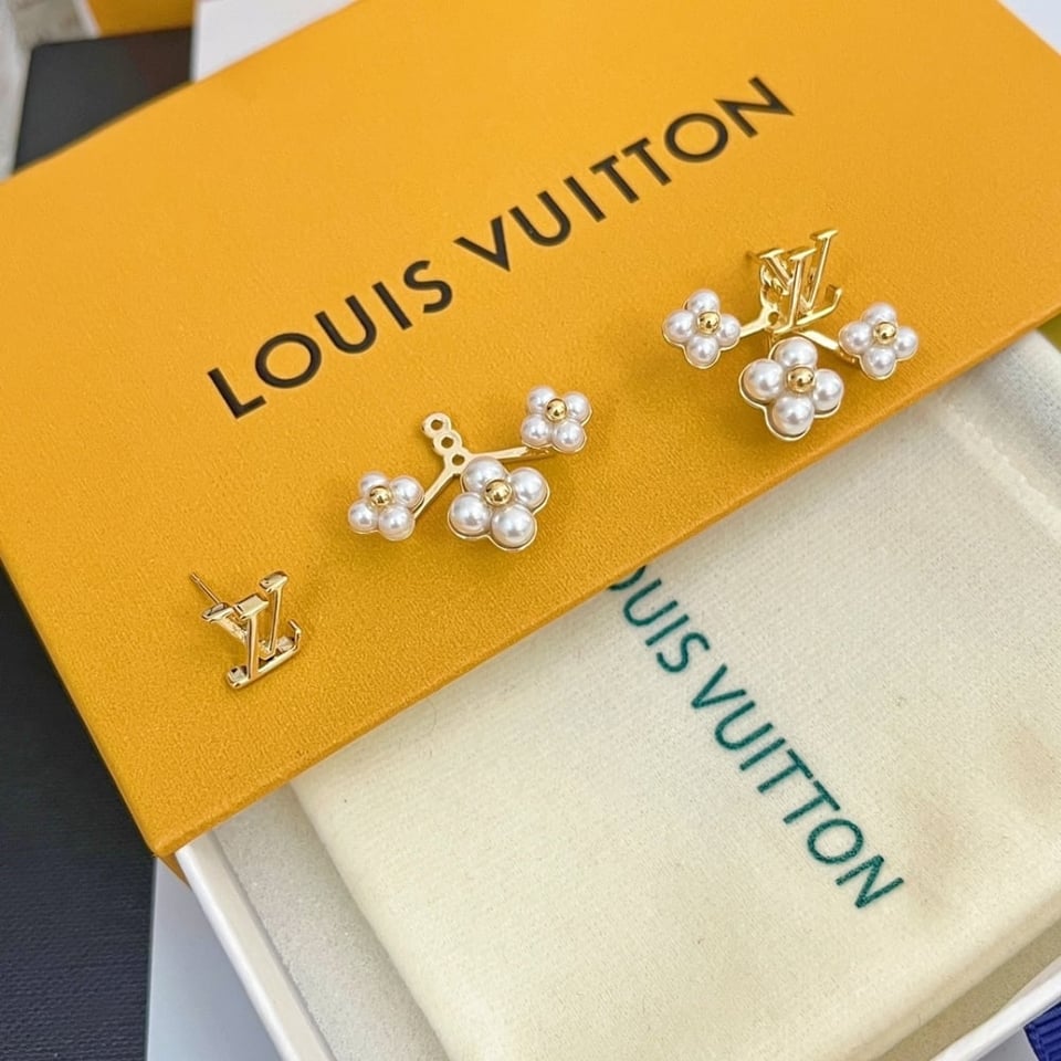 Louis Vuitton Lv Floragram Earrings White Gold view 3