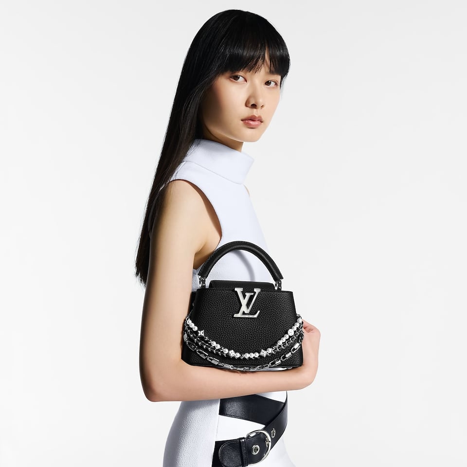 Louis Vuitton Capucines Mini M11908 view 8
