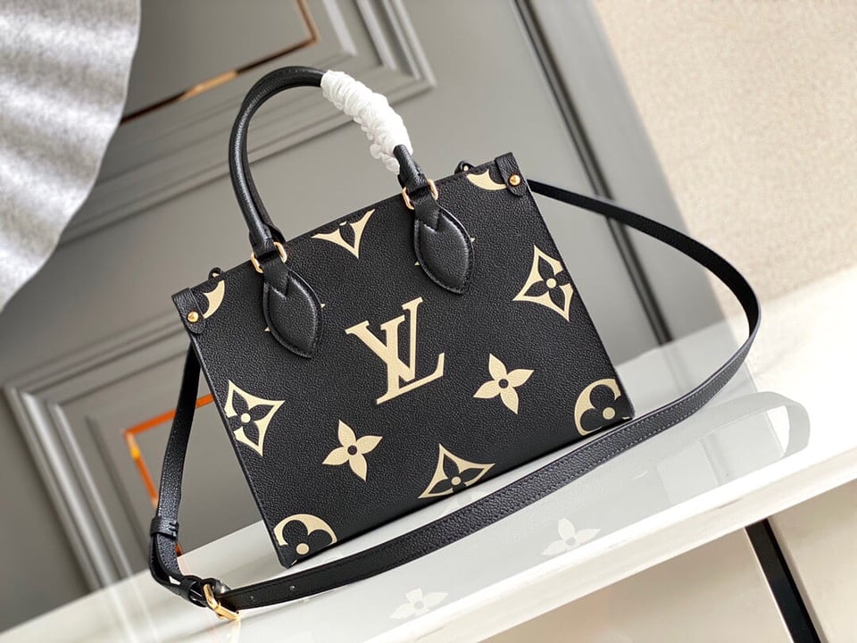 Louis Vuitton Sac À Main On The Go Pm Noir Beige M45659 25cm view 9