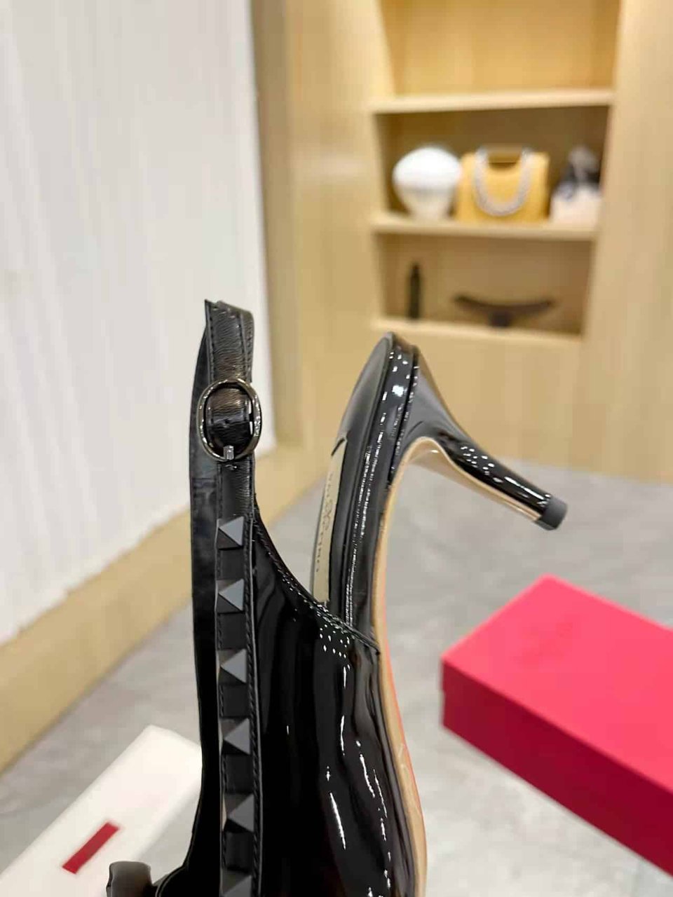 Valentino Rockstud Bow Slingback Pump In Patent Leather With Matching Studs Black 4W2S0Ib8Ixh 0No view 6