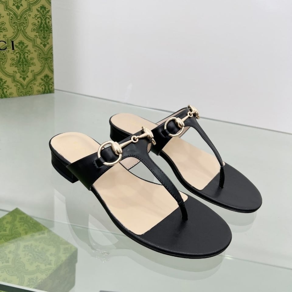 Gucci Women’S Thong Sandal With Horsebit Black ??816590 C9D00 1000 view 6