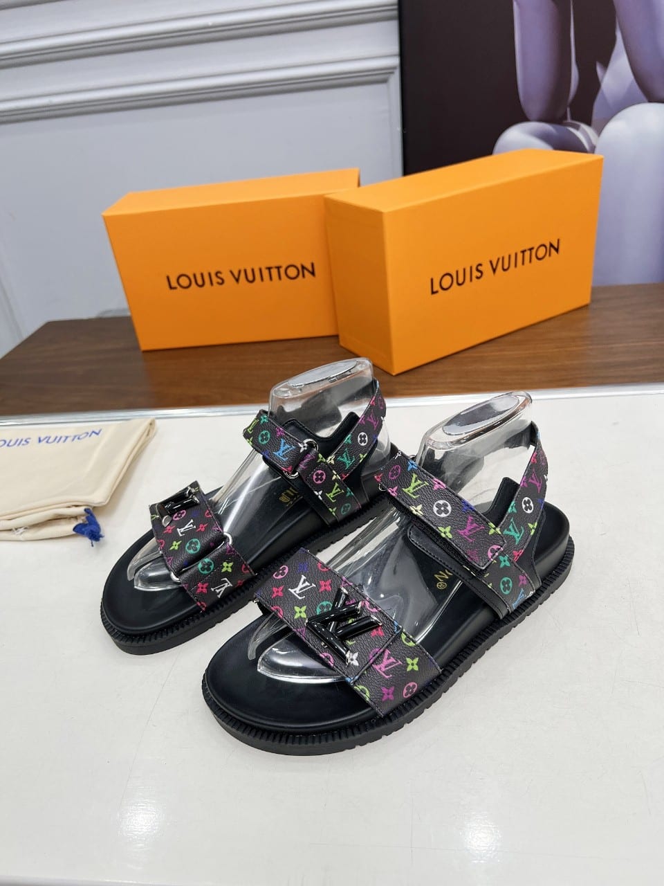 Louis Vuitton X Murakami Lv Sunset Flat Comfort Sandal Black 1Agxf6 view 5
