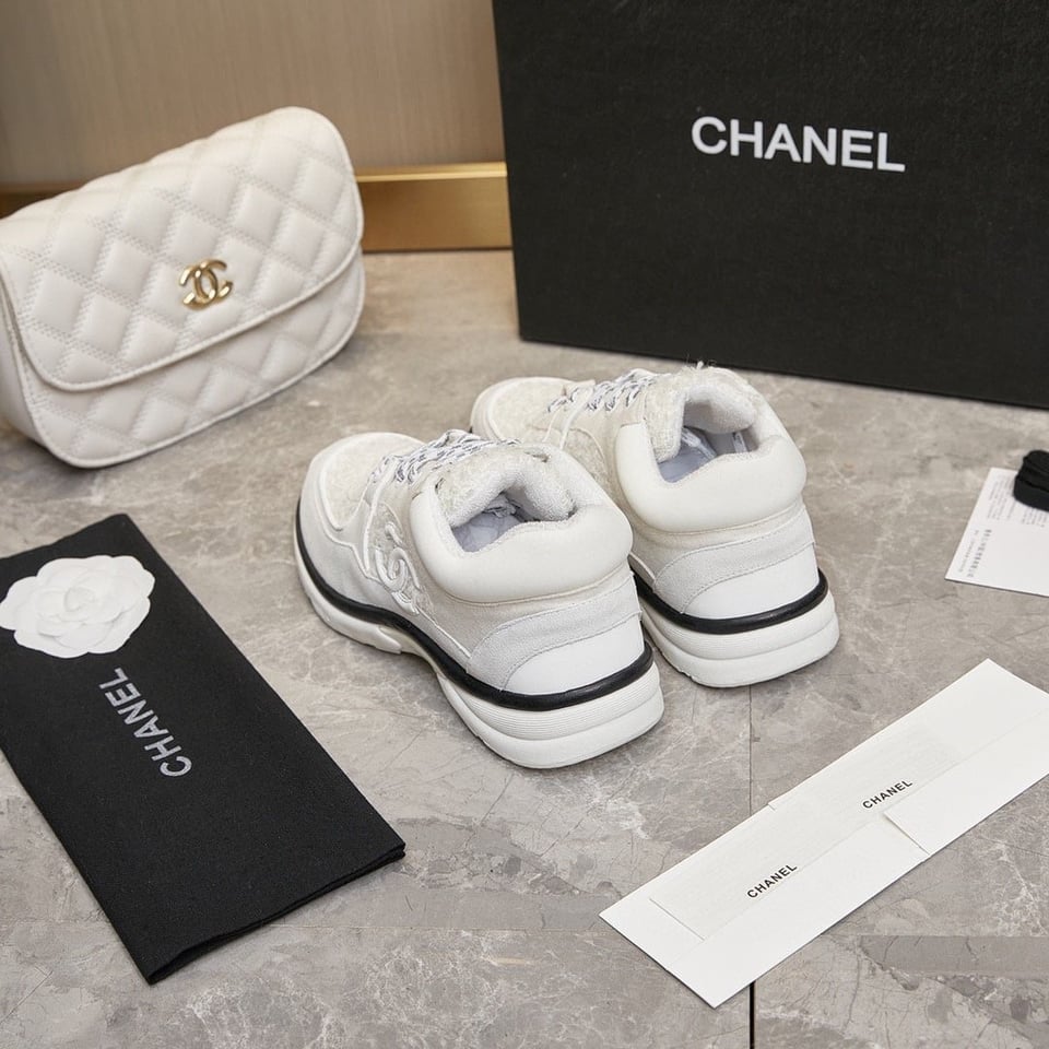 Chanel Velour Tweed Cc Sneakers White view 3
