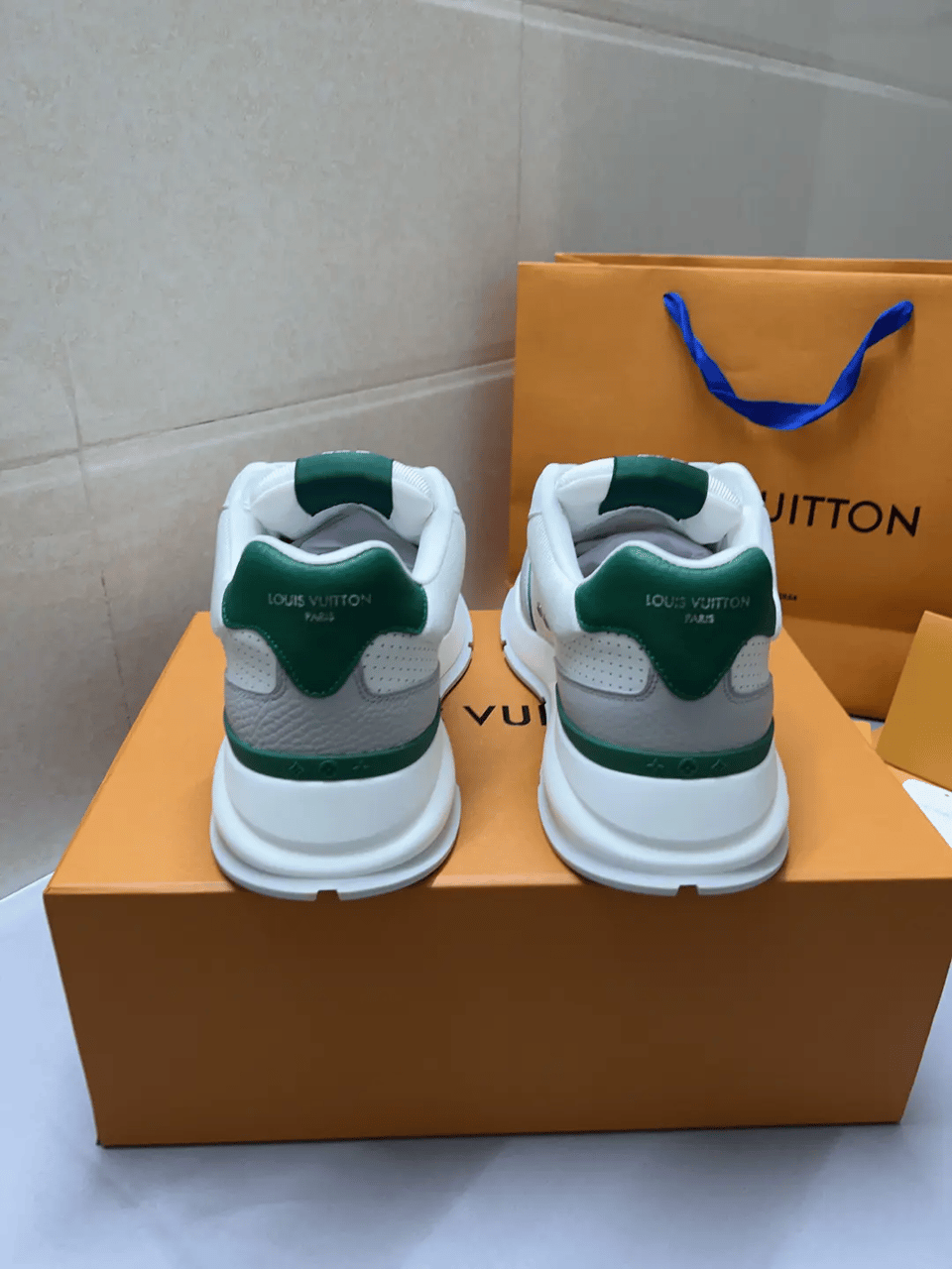 Louis Vuitton LV Classic Green Sneaker for Men 1AHSUK view 13