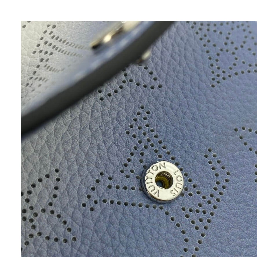 Louis Vuitton Coin Purse in Blue Gradient Mahina Perforated Leather view 6