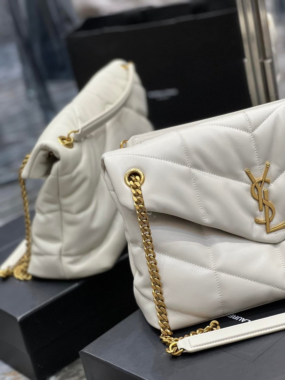Saint Laurent Puffer Medium Chain Bag In Quilted Blanc Vintage view 4