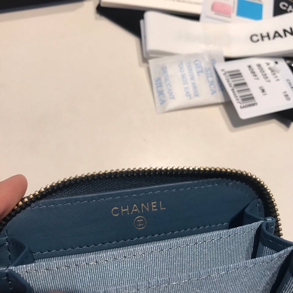 Chanel Zipped Caviar Purse 11 Aegean Calfskin Gold Icon view 8