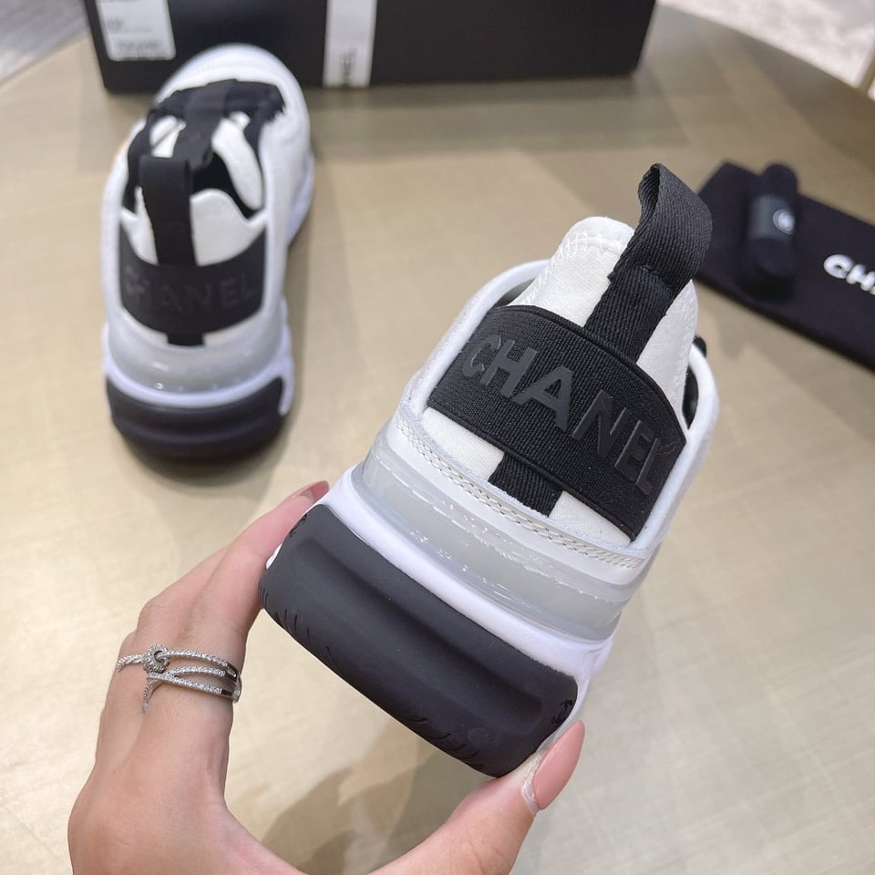 Chanel CC Runner Sneakers White/Black view 7