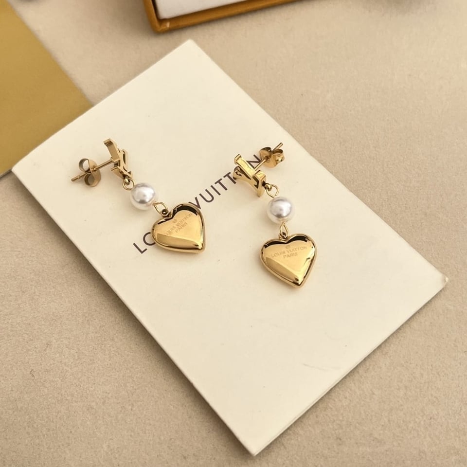 Louis Vuitton Lv Heart Earrings Gold M01011 view 5