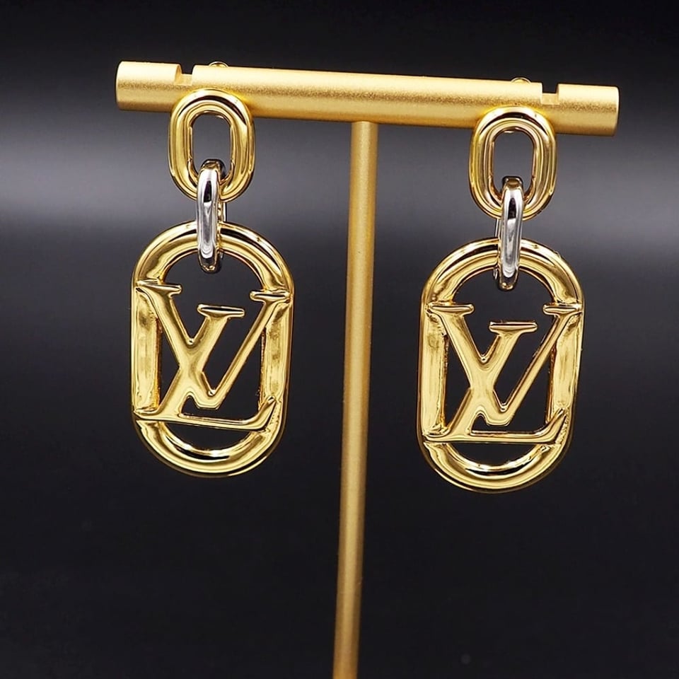 Louis Vuitton Everyday Chain Lv Earrings Gold And Silver view 4