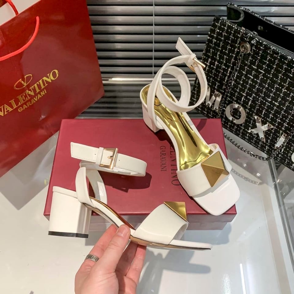 Valentino Garavani One Stud Leather Sandals White view 5