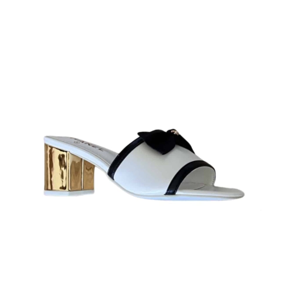 Chanel Grosgrain Ribbon Bow Mule Leather White view 2
