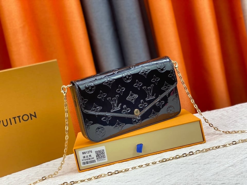Louis Vuitton Pochette F Lice Amarante Monogram Vernis Black 21Cm view 10