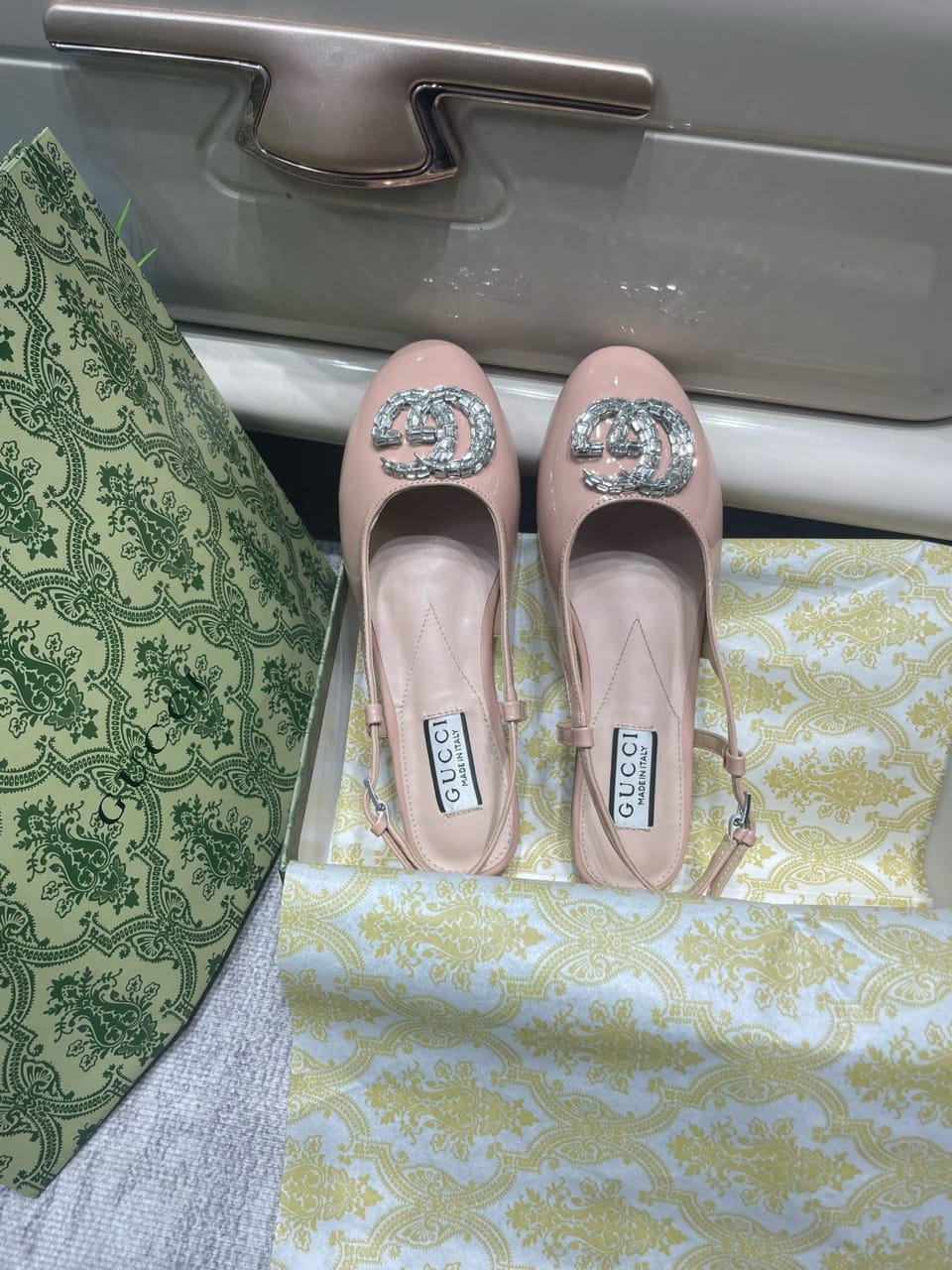 Gucci Logo Embellished Slingback Flats Light Pink view 4
