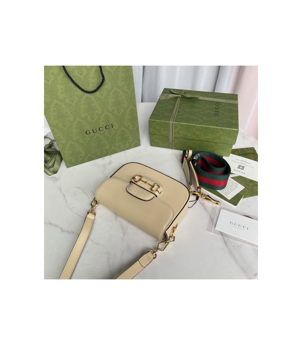 Gucci Horsebit 1955 Mini Bag in Beige Leather view 7