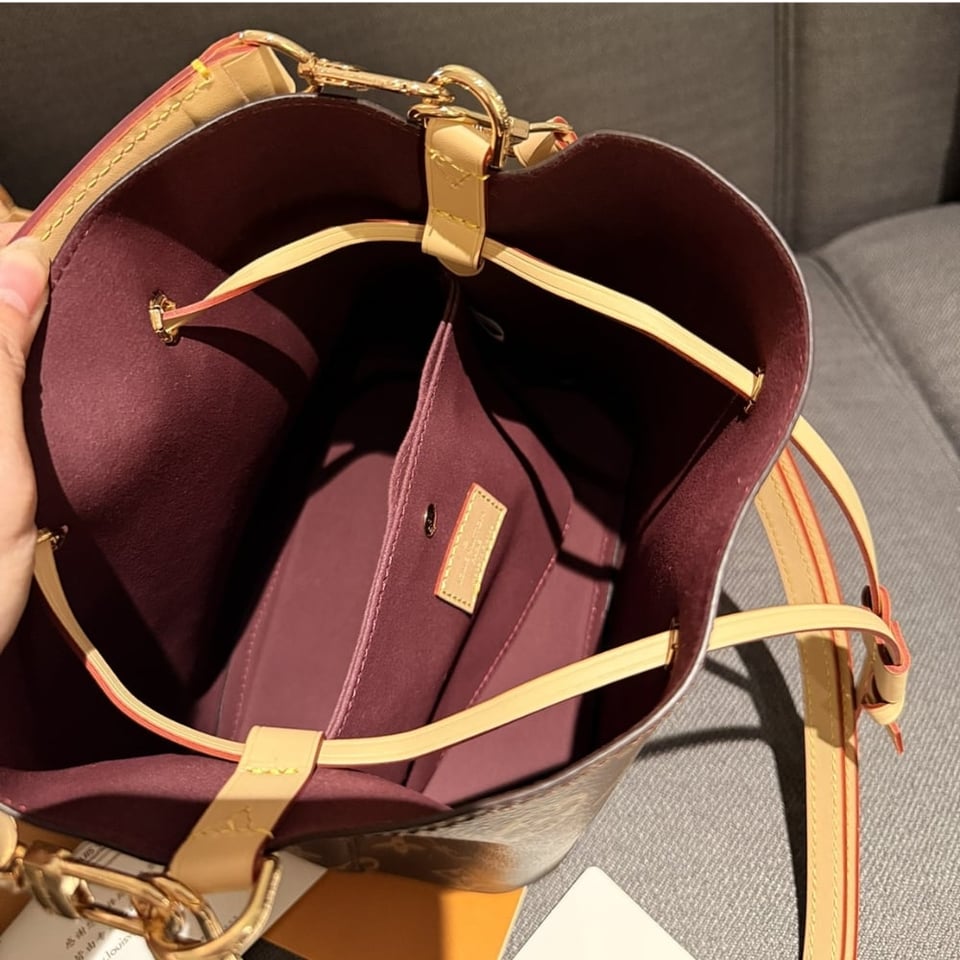 Louis Vuitton Neonoe Bb Bag Monogram Brown 20Cm M46581 view 5