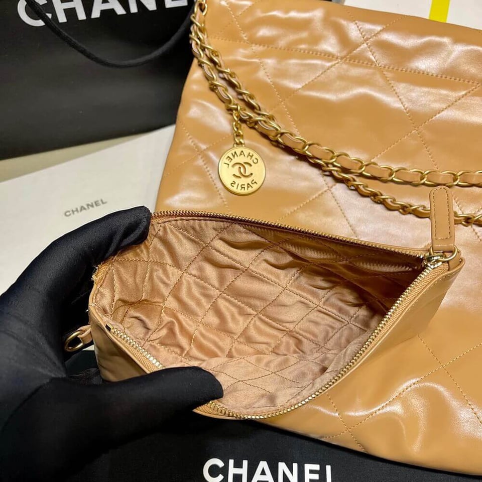 Chanel 22 Small Handbag Shiny Calfskin Camel Gold Metal view 9
