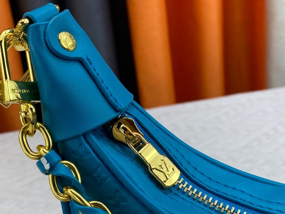 Louis Vuitton Loop Baguette Bag Blue 23Cm M22593 view 5