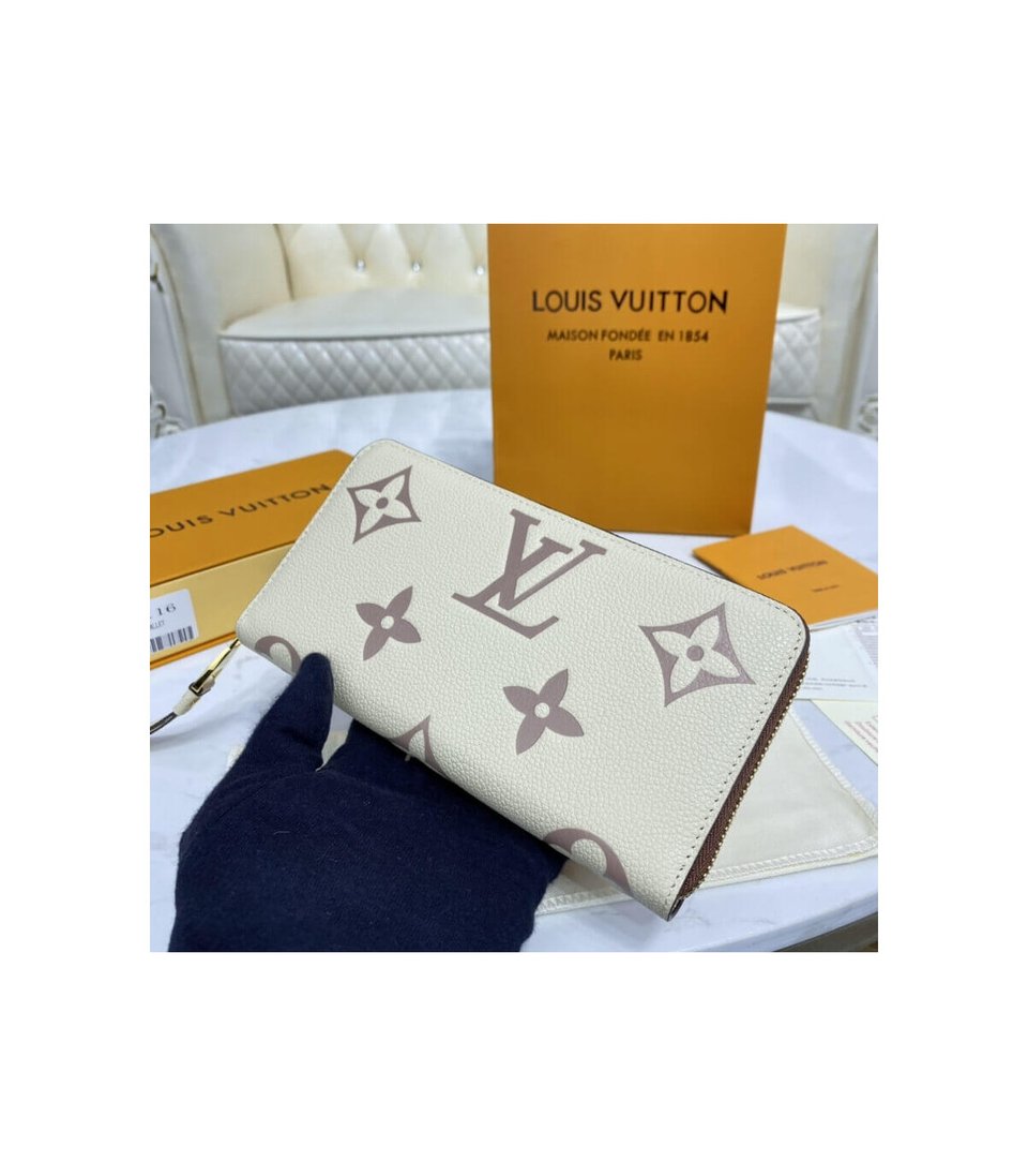 Louis Vuitton Zippy Wallet Cream view 3