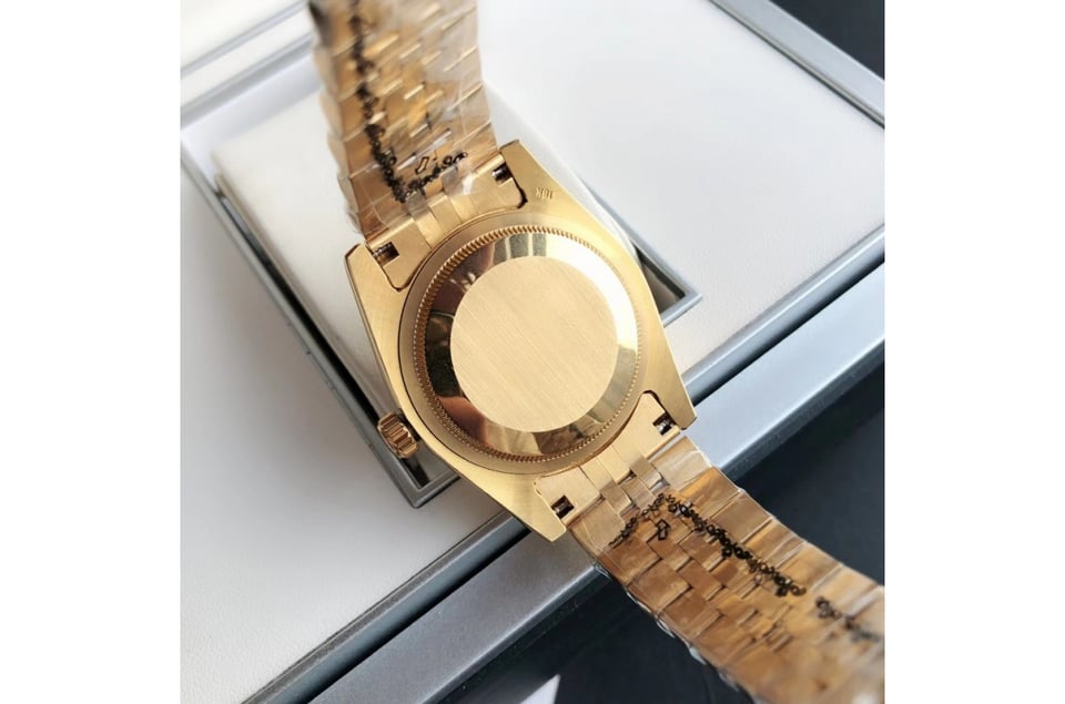 Rolex Datejust 36/28mm RG/RG Jubilee Bracelet view 10