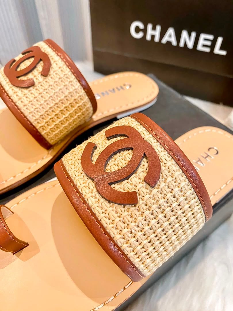 Chanel Raffia &amp; Calfskin CC Toe Ring Flat Sandals Raffia G38883 view 7