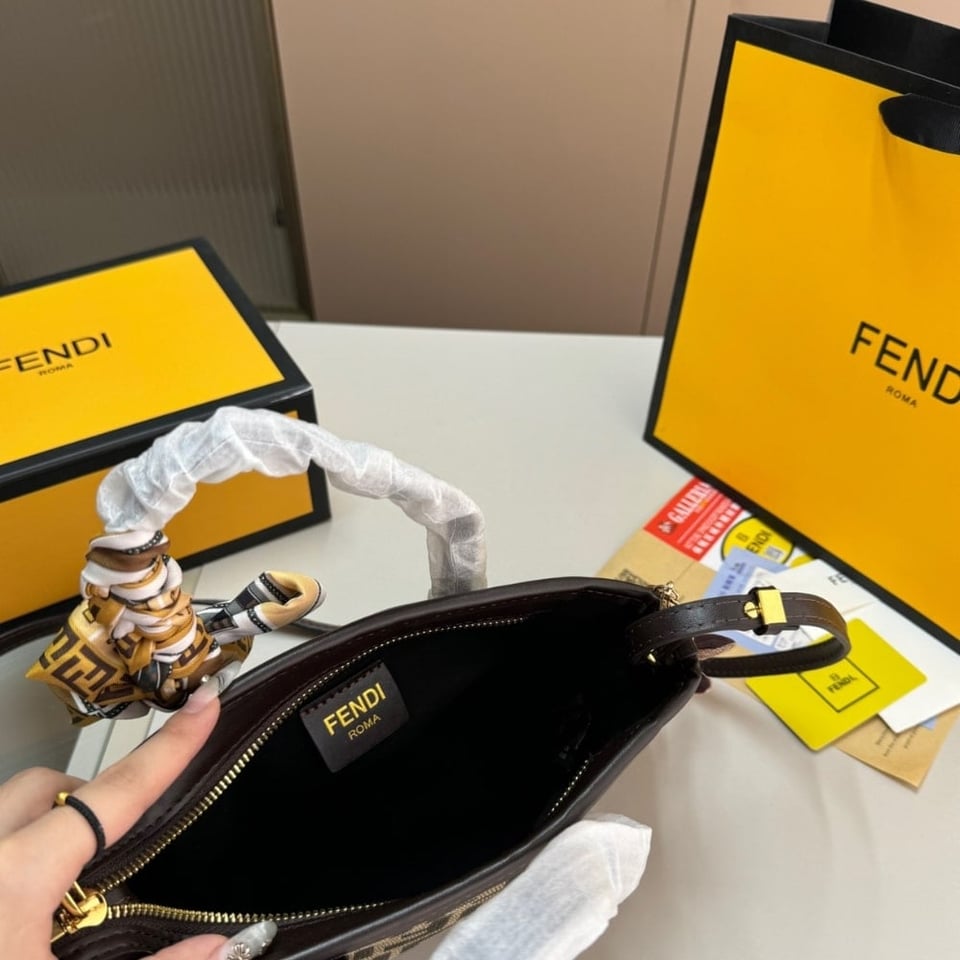 Fendi Mini Roll Ff Jacquard Mini Bag Brown 18Cm view 3