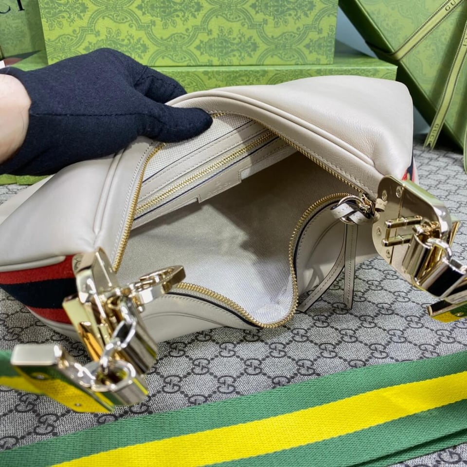 Gucci Oatmeal Leather Attache Medium Shoulder Bag view 14
