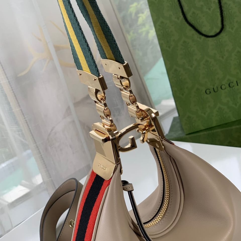 Gucci Oatmeal Leather Attache Small Shoulder Bag view 9