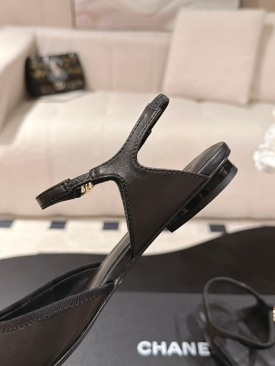 Chanel Chanel Pointed-Toe Slingbacks Black &amp; White Lambskin G39828 view 10