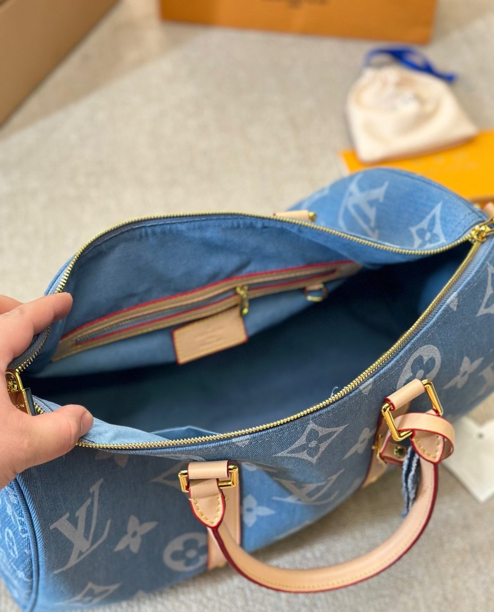 Louis Vuitton Keepall Bandouli Re Denim Blue 40Cm M24315 view 10
