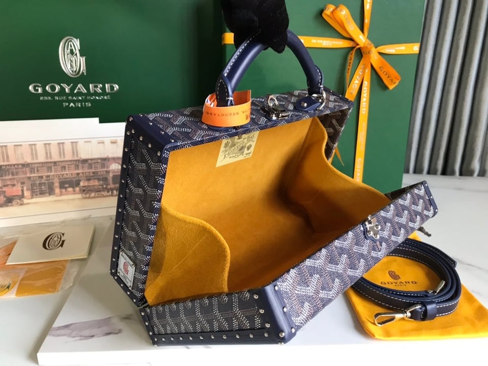 Goyard Grand Hôtel Trunk Bag 24.5cm Navy Blue Goyardine Canvas And Calfskin view 2
