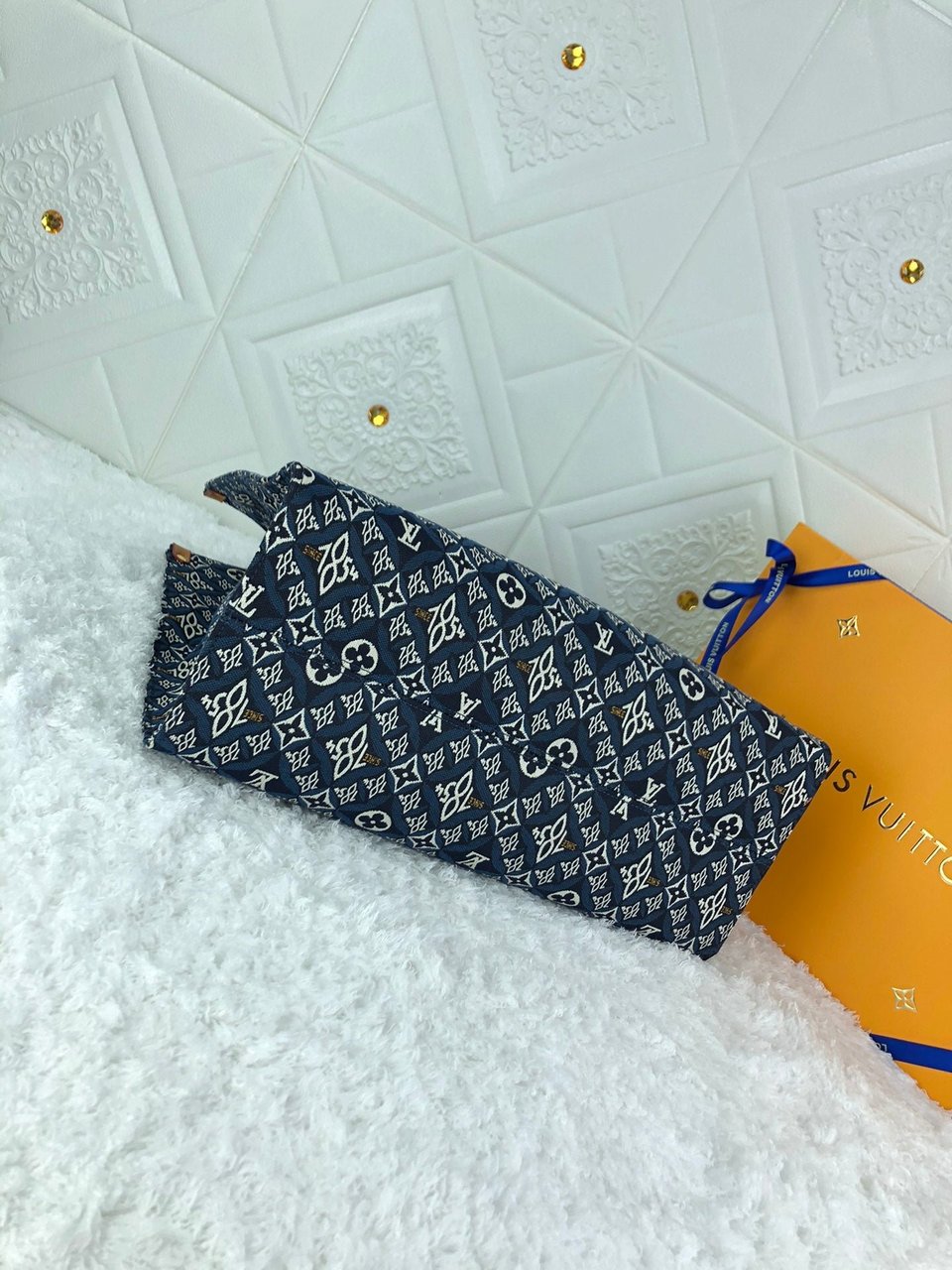 Louis Vuitton Onthego Mm Limited 1854 Denim Onthego Tote Medium Handbag 35cm view 4