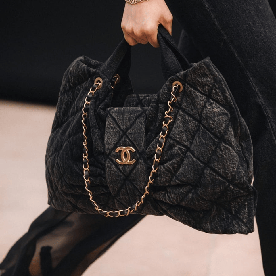 Chanel Grey Bow Pattern Chain Shoulder Bag view 9