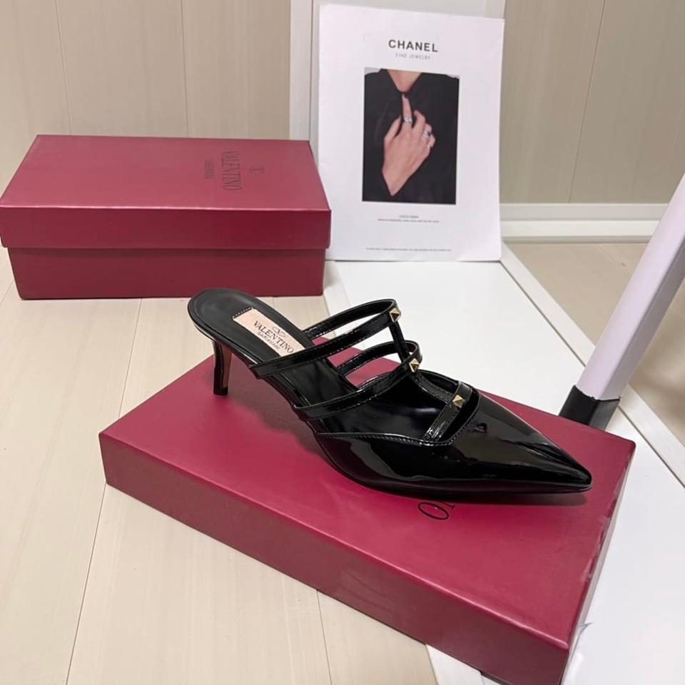Valentino Garavani Rockstud Wispy Mule In Calfskin Black view 6