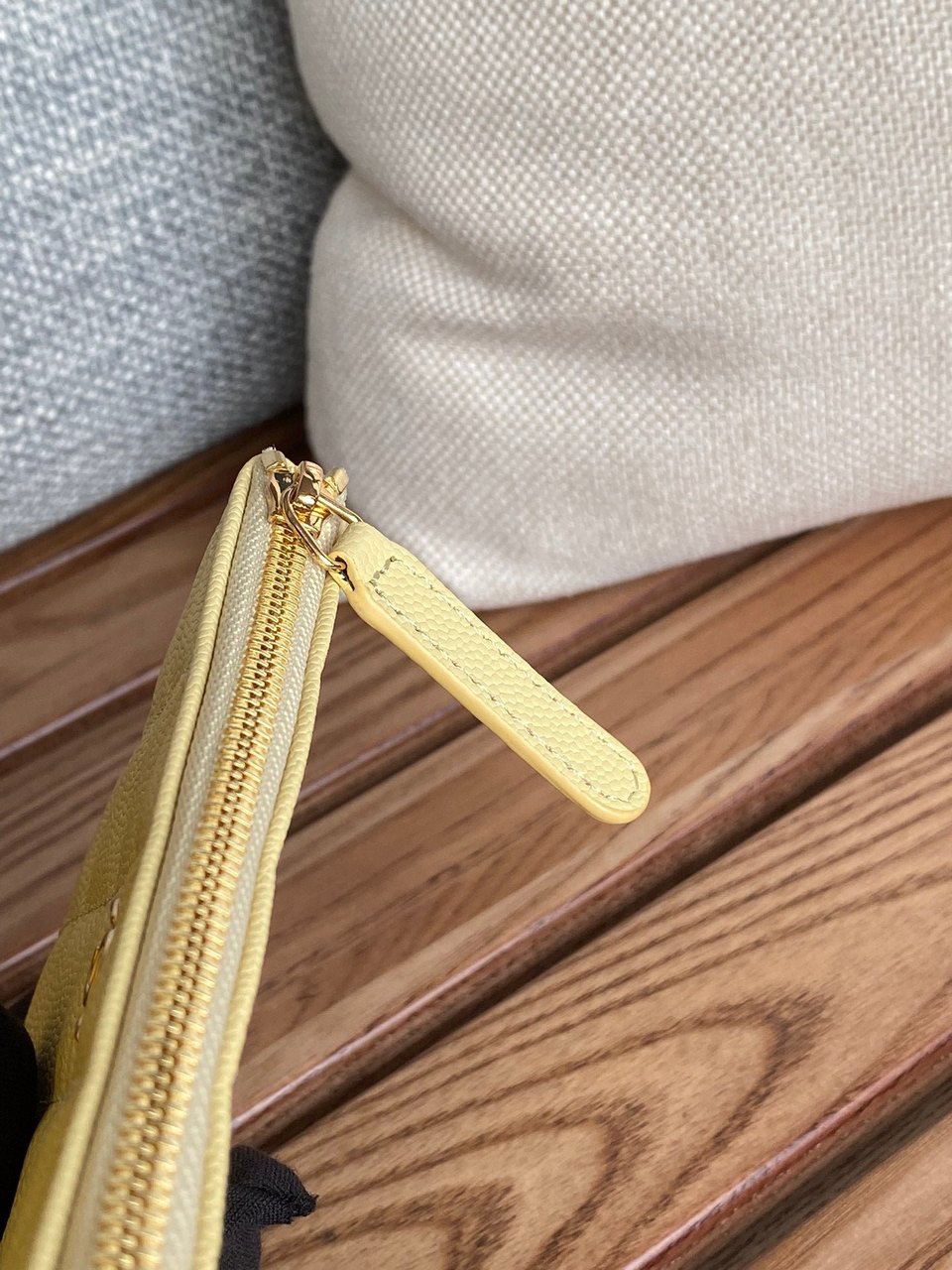 Chanel Zipped Wallet 15 Yellow Caviar Gold Hardware view 7
