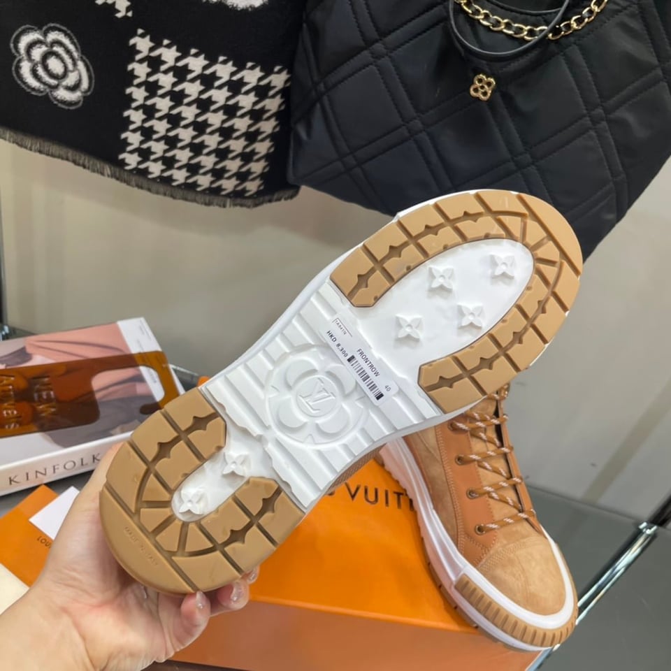 Louis Vuitton Squad Sneaker Boots Suede Brown view 5