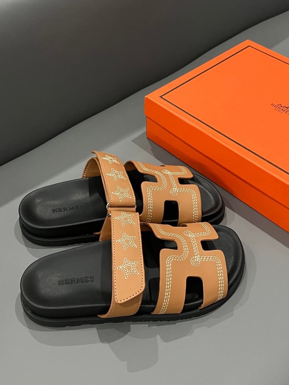 Hermes Chypre Sandal Star Stitched Naturel H232142Z A3350 view 4