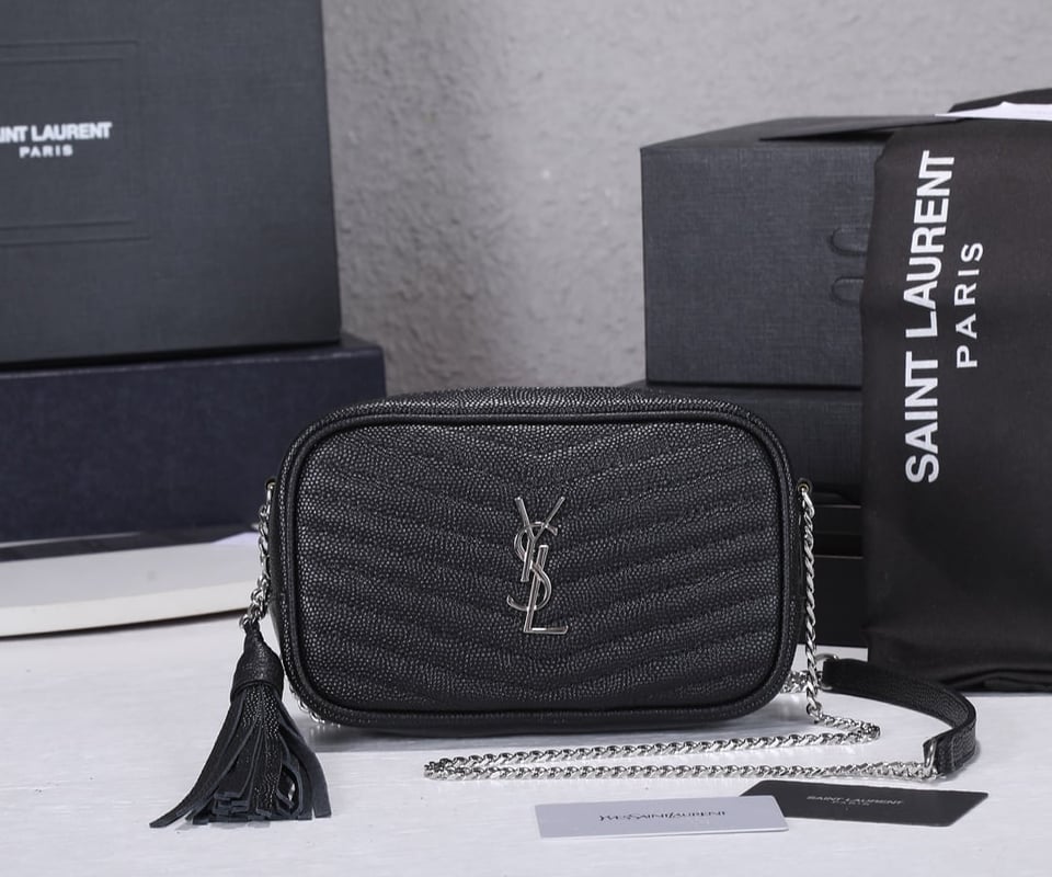 Saint Laurent Lou Camera Bag In Quilted Noir Leather Black 18Cm view 9