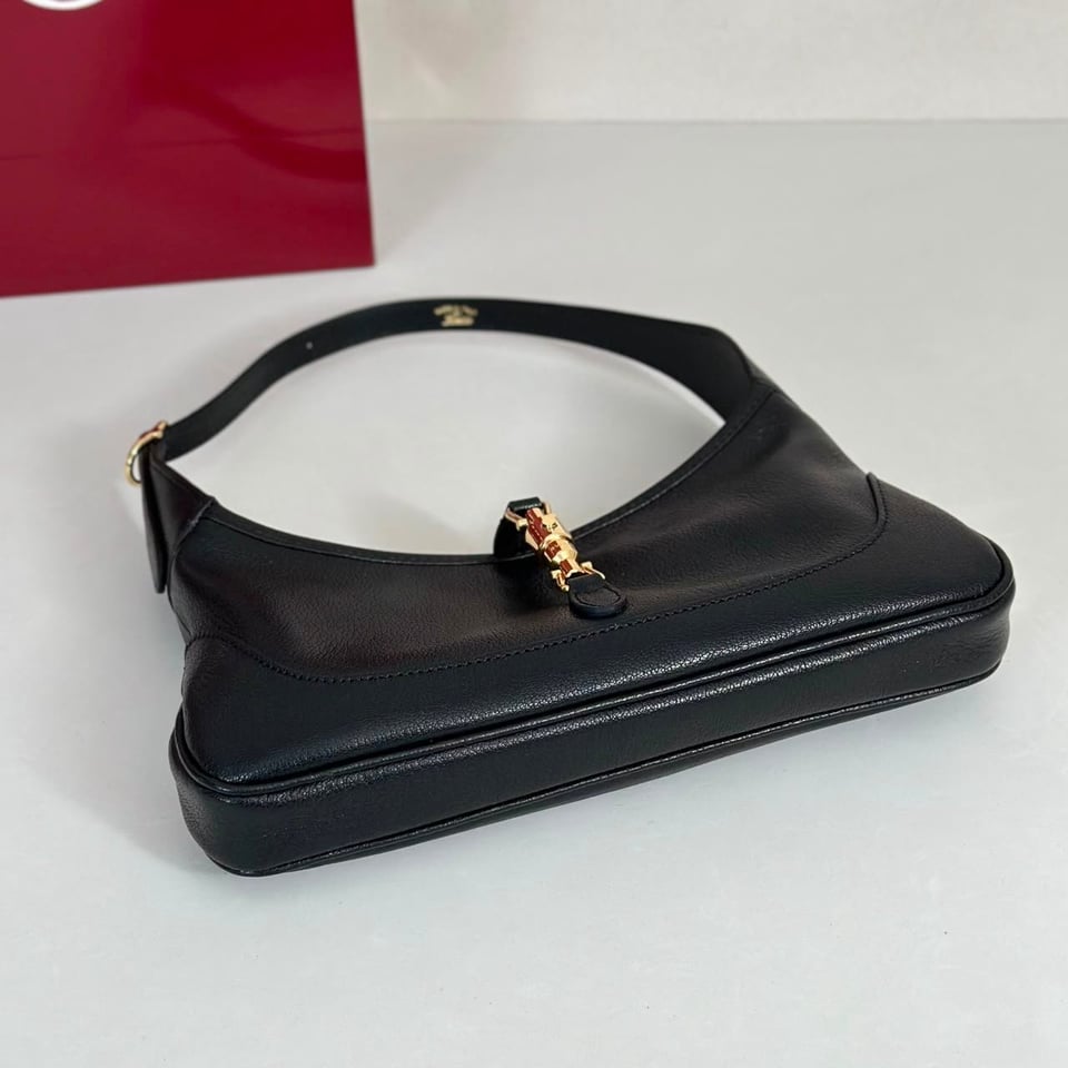 Gucci Jackie Slim Medium Shoulder Bag 28cm/11in Black Leather ‎863137 view 4