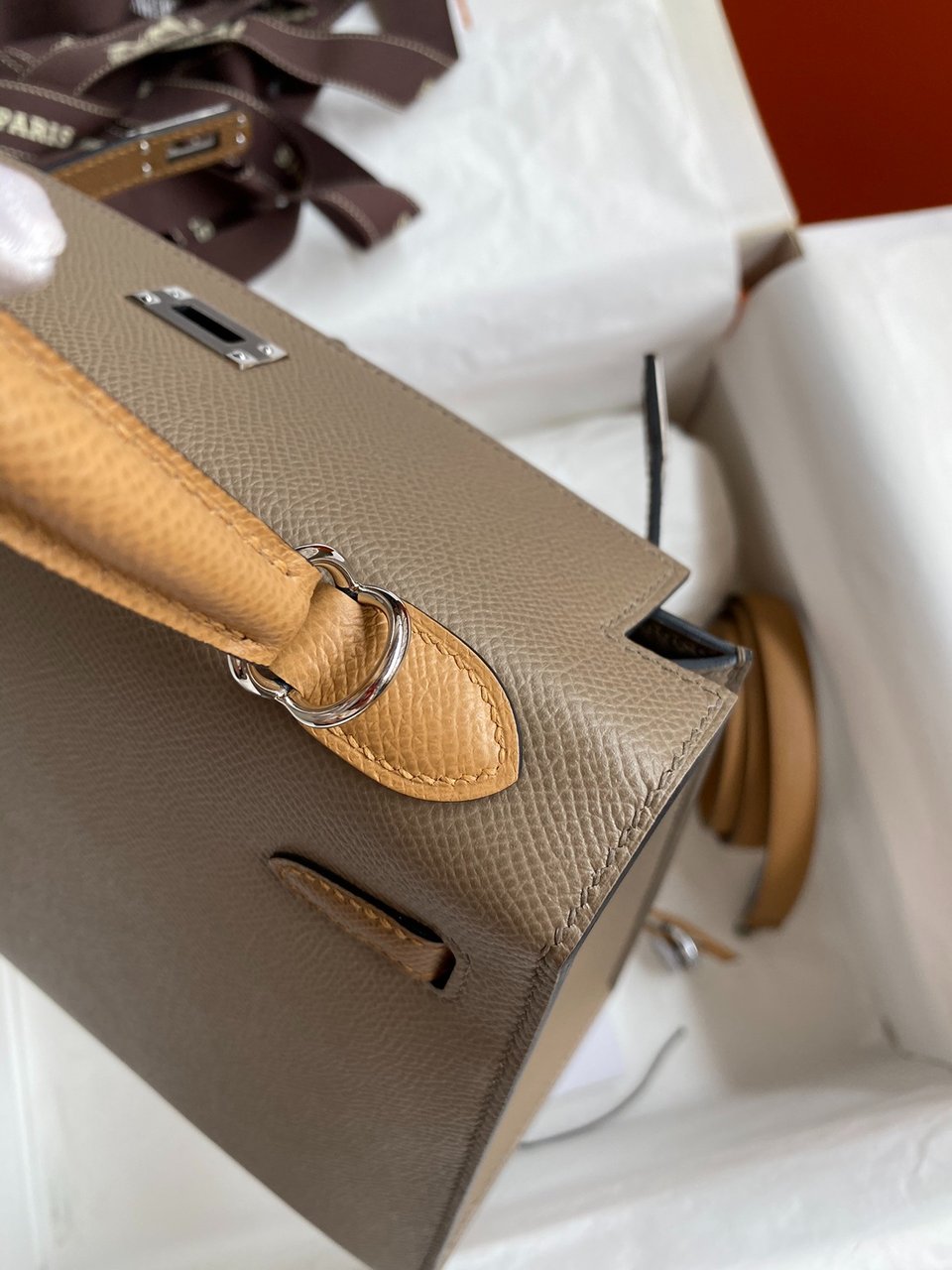 Hermes Kelly 25 Bag In Greige Epsom Leather For Women 25cm/10in view 6