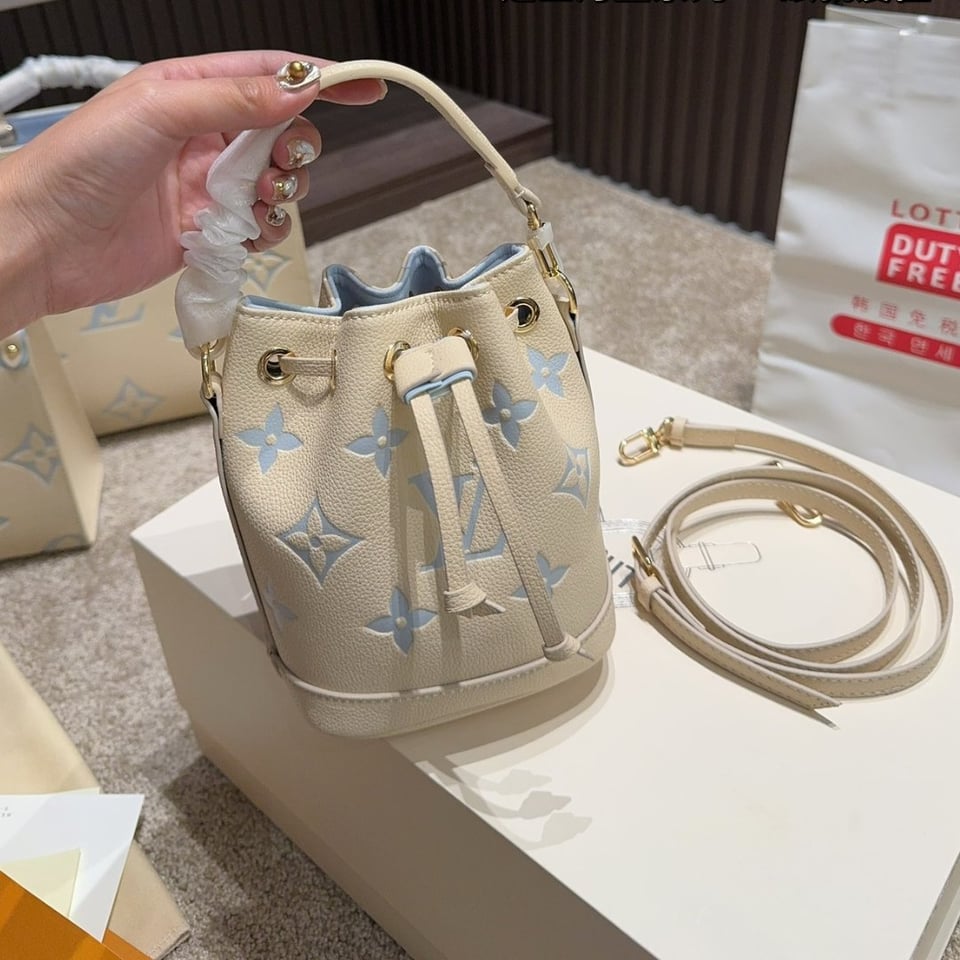 Louis Vuitton Nano No Candy Blue 13Cm view 5