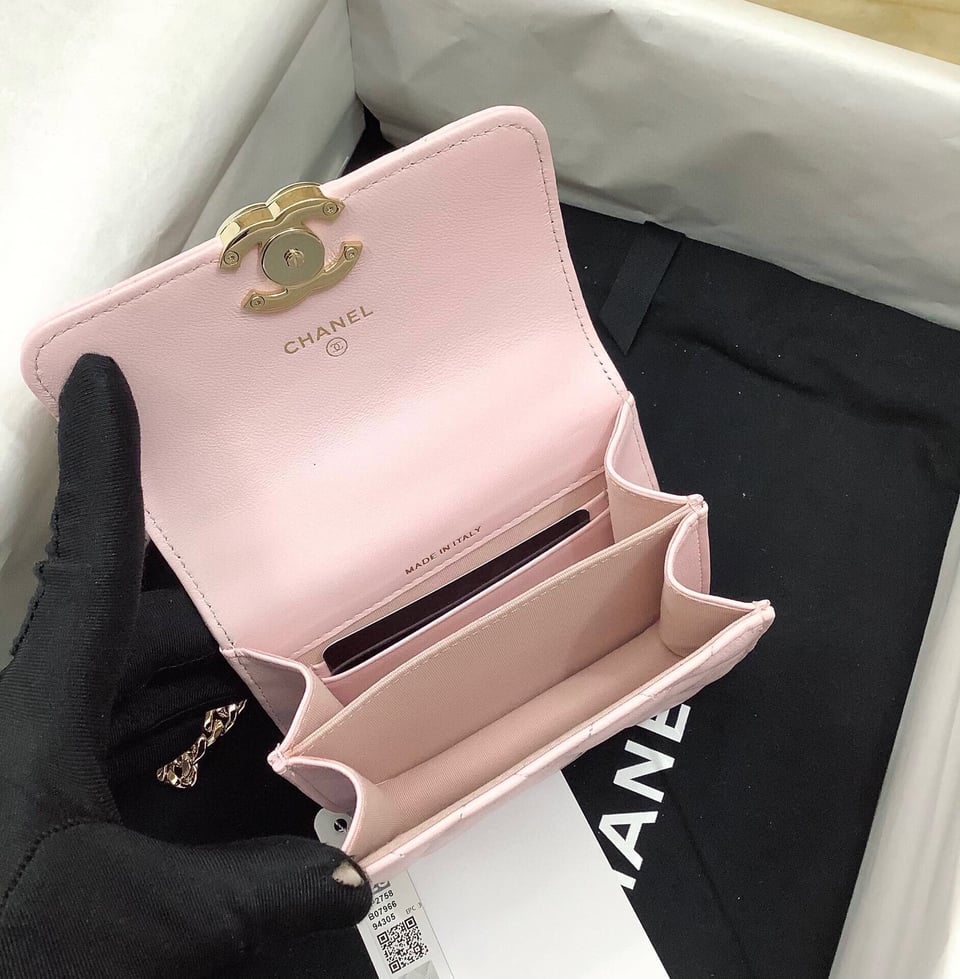 Chanel Woc 13Cm With Top Handle Pink Quilted Calfskin Gold Hardware view 7