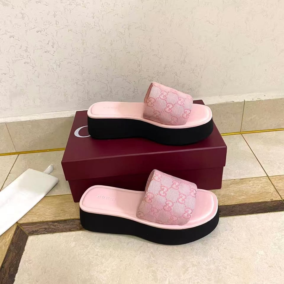 Gucci Flatform Slide Sandal Pink GG Canvas ‎A0034R For Women view 3