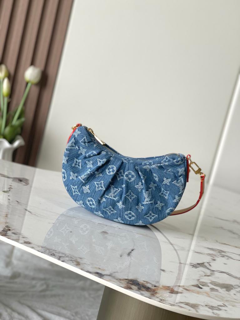 Louis Vuitton Pochette Valley Bag Denim Blue 21cm M13571 view 2