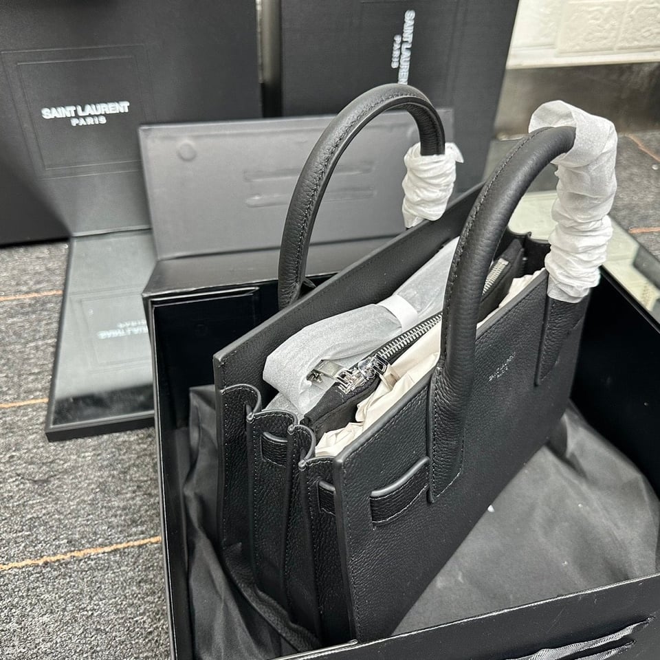 Saint Laurent Sac De Jour Baby In Grained Leather Black 26Cm view 6