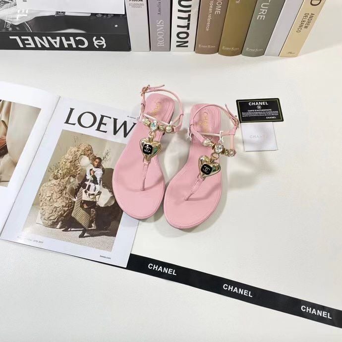 Chanel Shiny Pearl Crystal Cc Heart Thong Sandals Light Pink view 10