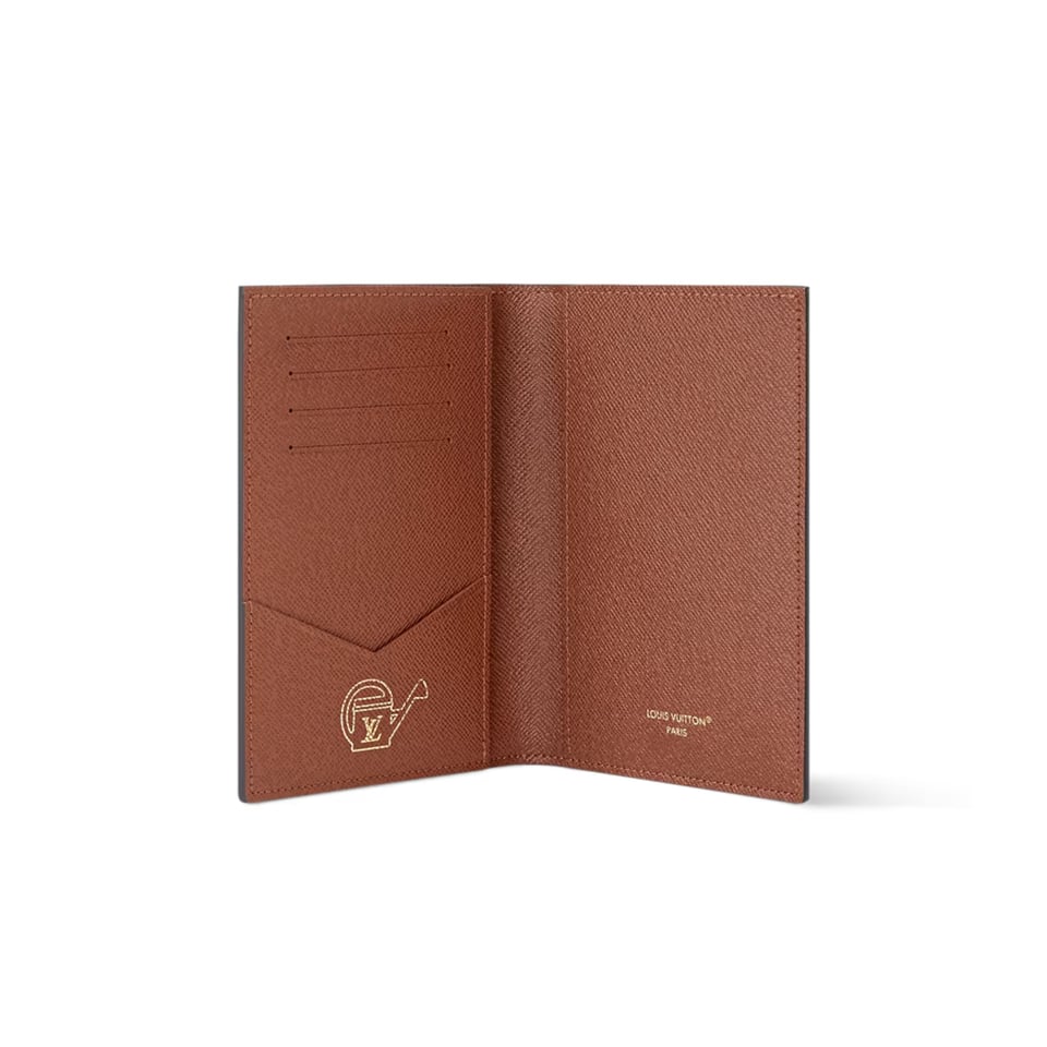 Louis Vuitton Passport Cover 10cm M27548 view 3