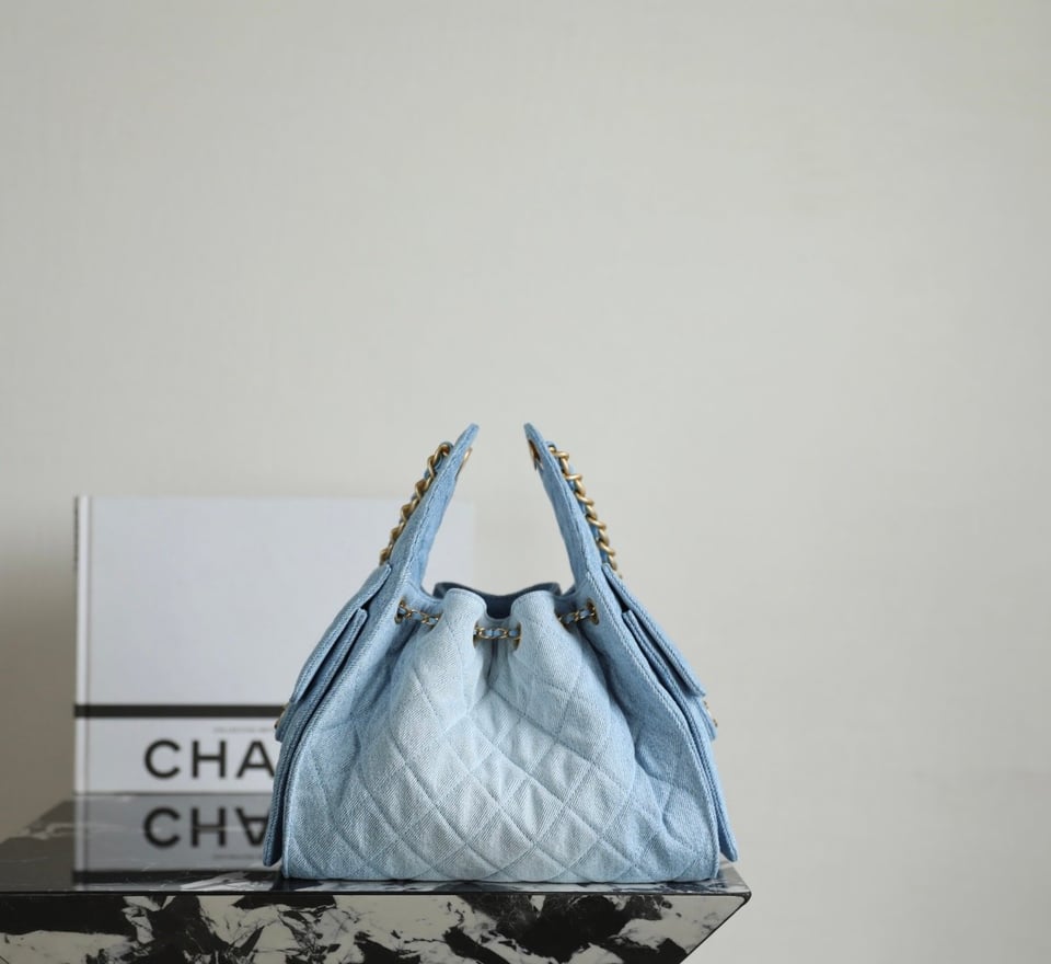 Chanel 25 Small Handbag Crossbody Bag Blue 30cm view 4