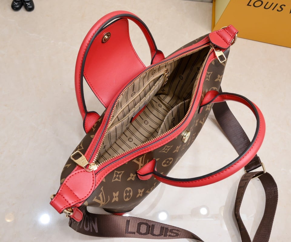 Louis Vuitton Tote Bag Monogram Canvas Red 26Cm view 4